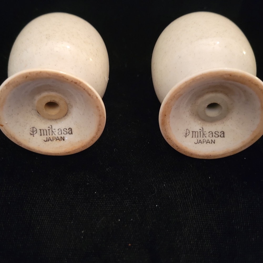 Vintage Mikasa Salt and Pepper Shaker and Sugar Bowl. Japan - Picture 5 of 8